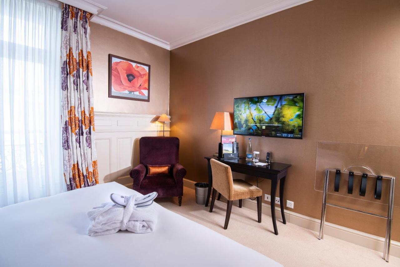 Hotel Des Trois Couronnes & Spa - The Leading Hotels Of The World Βεβέ Εξωτερικό φωτογραφία