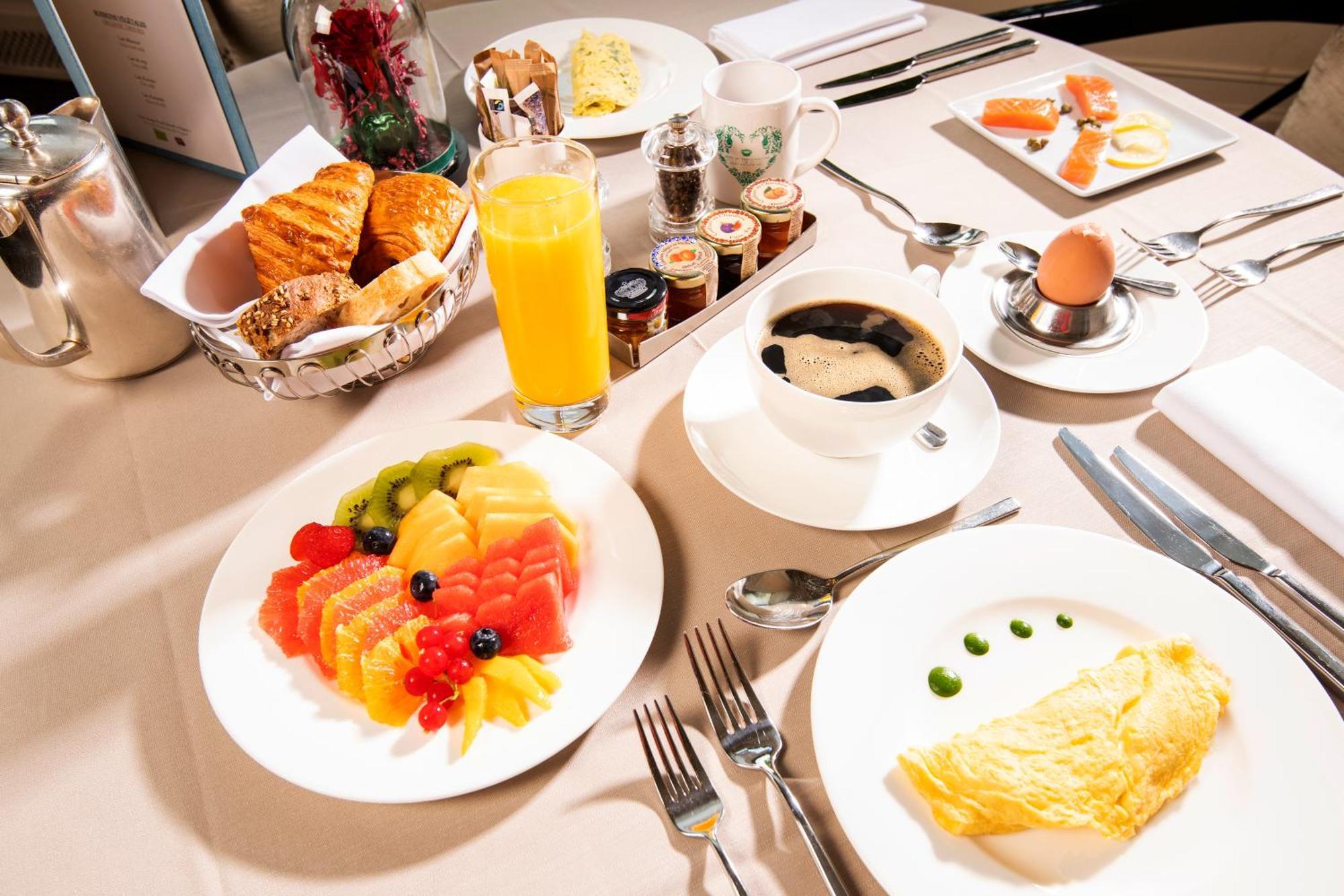 Hotel Des Trois Couronnes & Spa - The Leading Hotels Of The World Βεβέ Εξωτερικό φωτογραφία